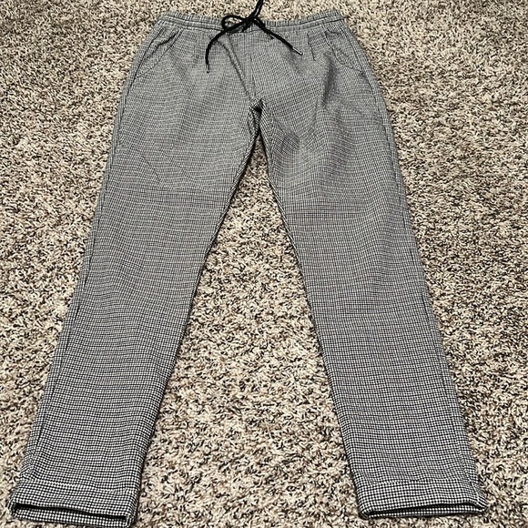 Checkers, pants look like dressy jogger - Picture 1 of 5
